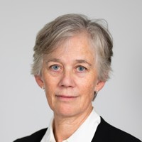 Angela Mclean Headshot