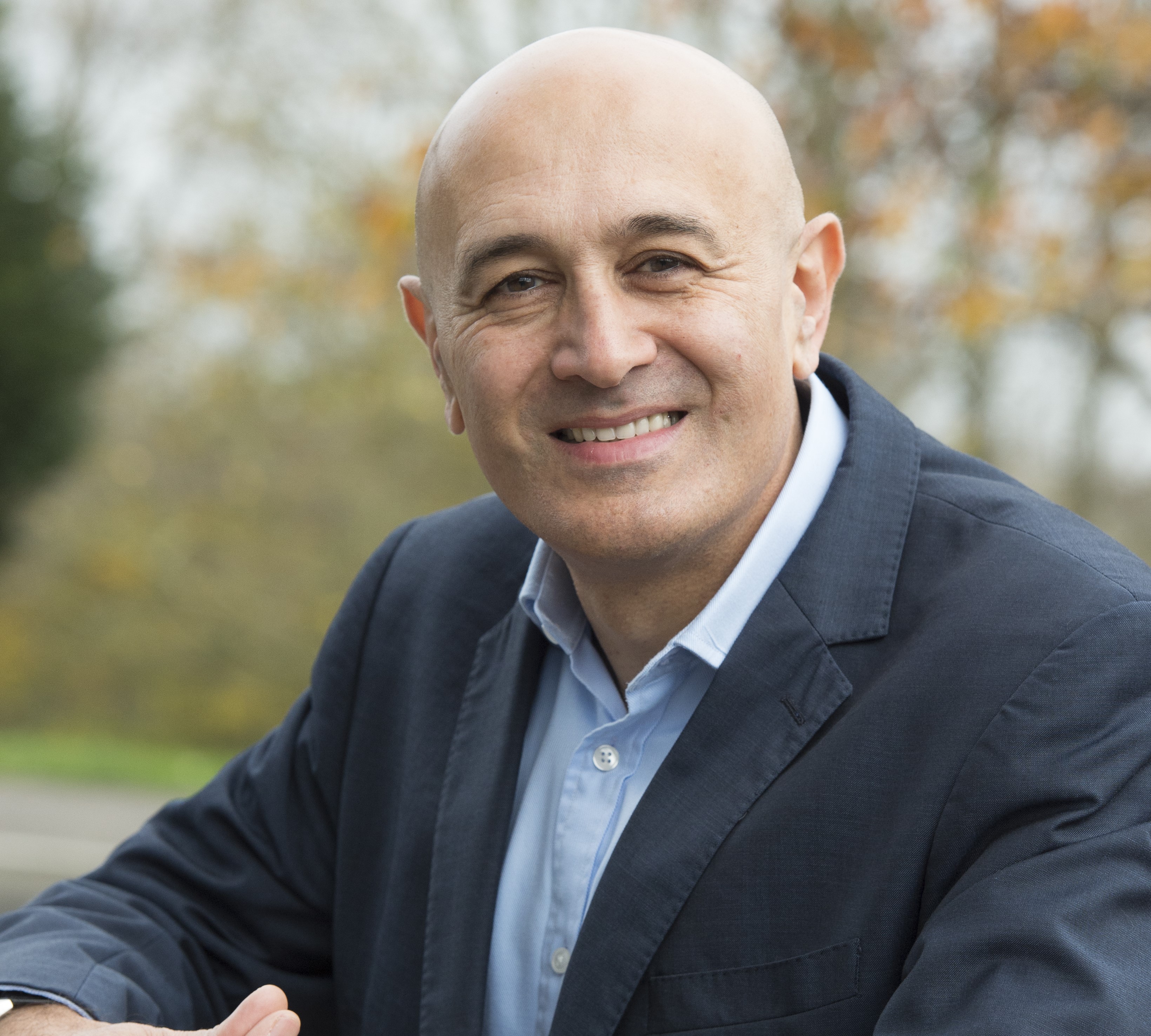 Headshot of Professor Jim Al-Khalili CBE HonFREng FRS