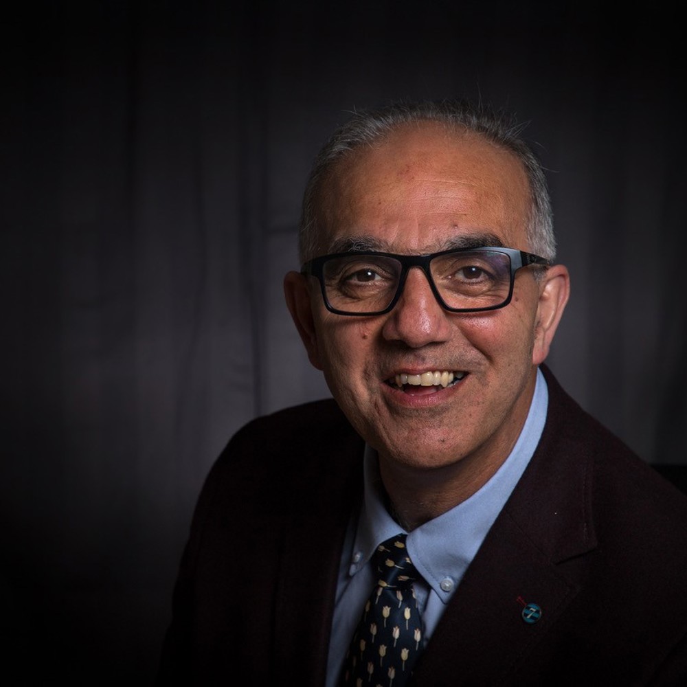 Dr Mohamed Raouf Al Kattan Freng