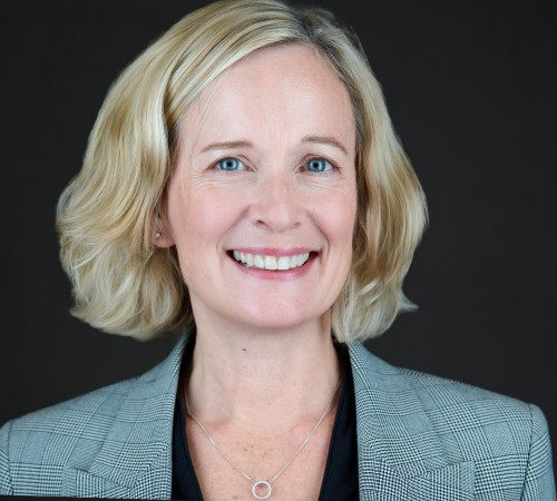 Headshot of Kirsty Armer FREng