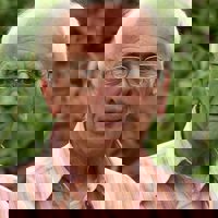 Professor Roger Kemp MBE Freng