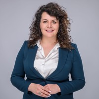 Dr Alma Oracevic