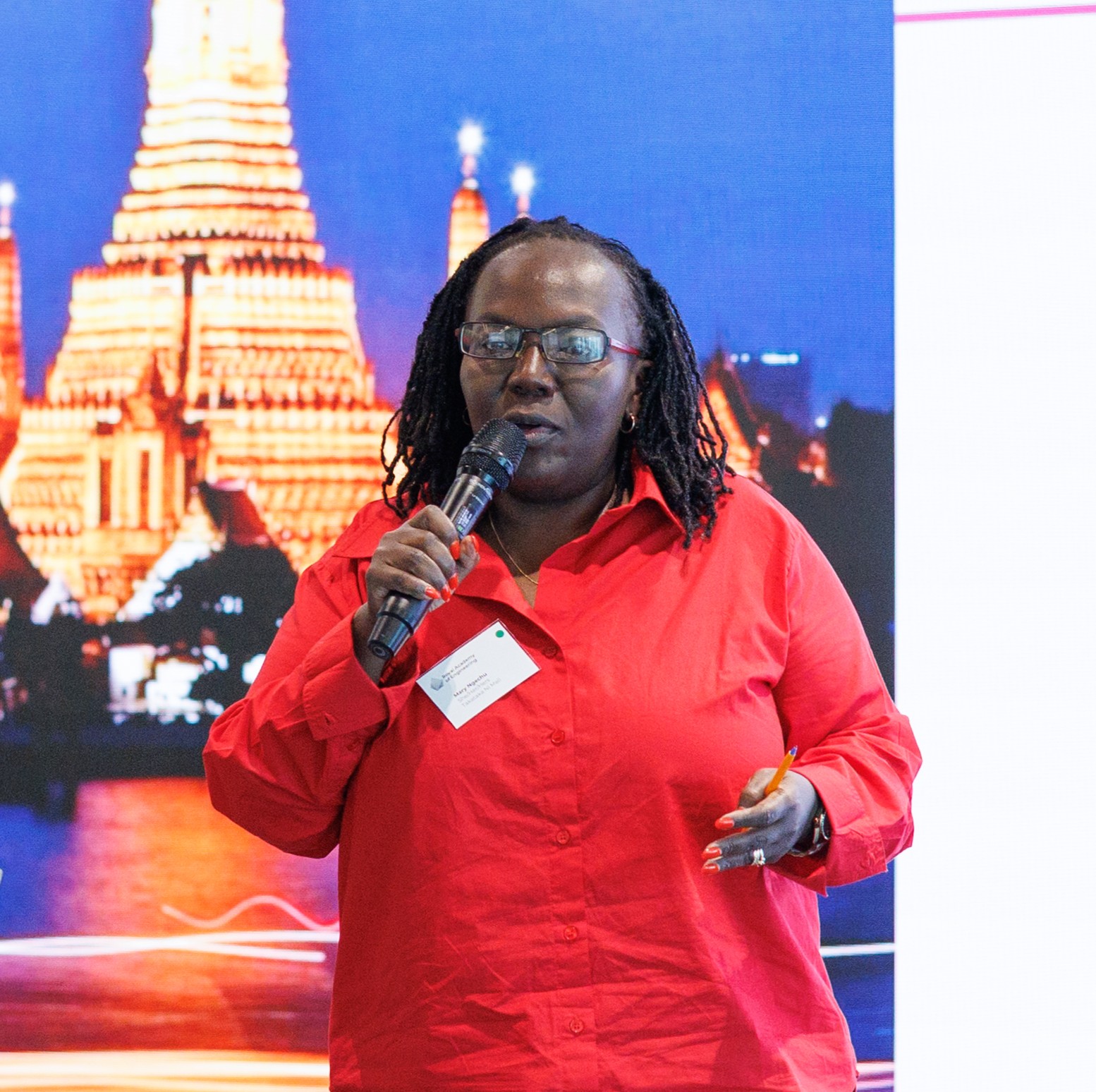 Mary Ngechu presenting during Session 1