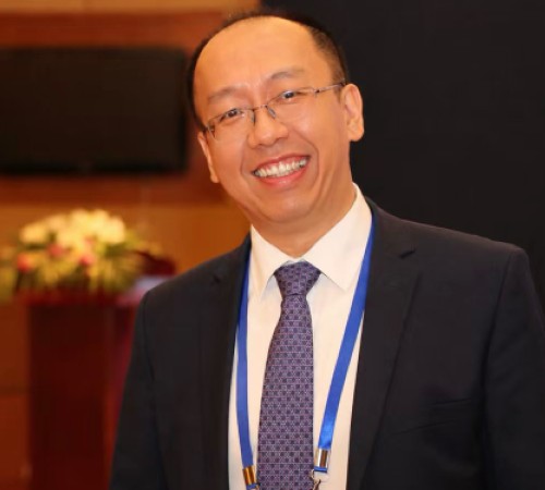 Headshot of Professor Jianzhong Wu FREng FLSW