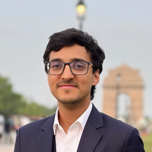 Headshot of Amey Desai.